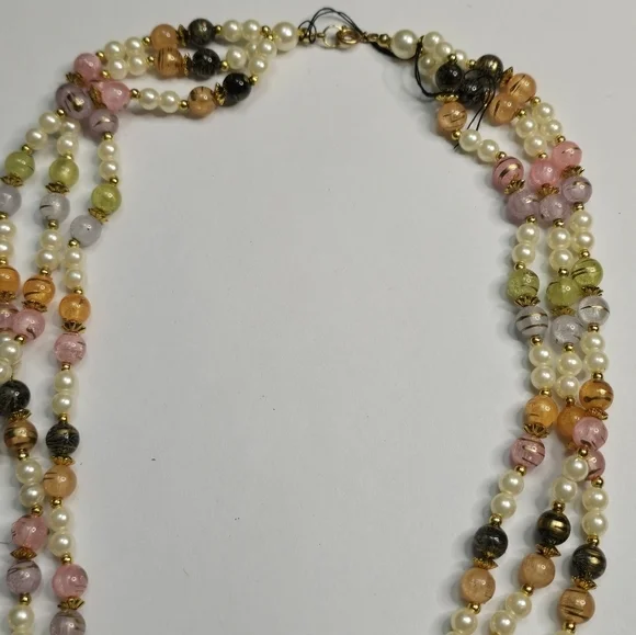 Treska Vintage Style Triple Strand Multicolor Faux Pearl Pastel Bead Necklace - Picture 4 of 7